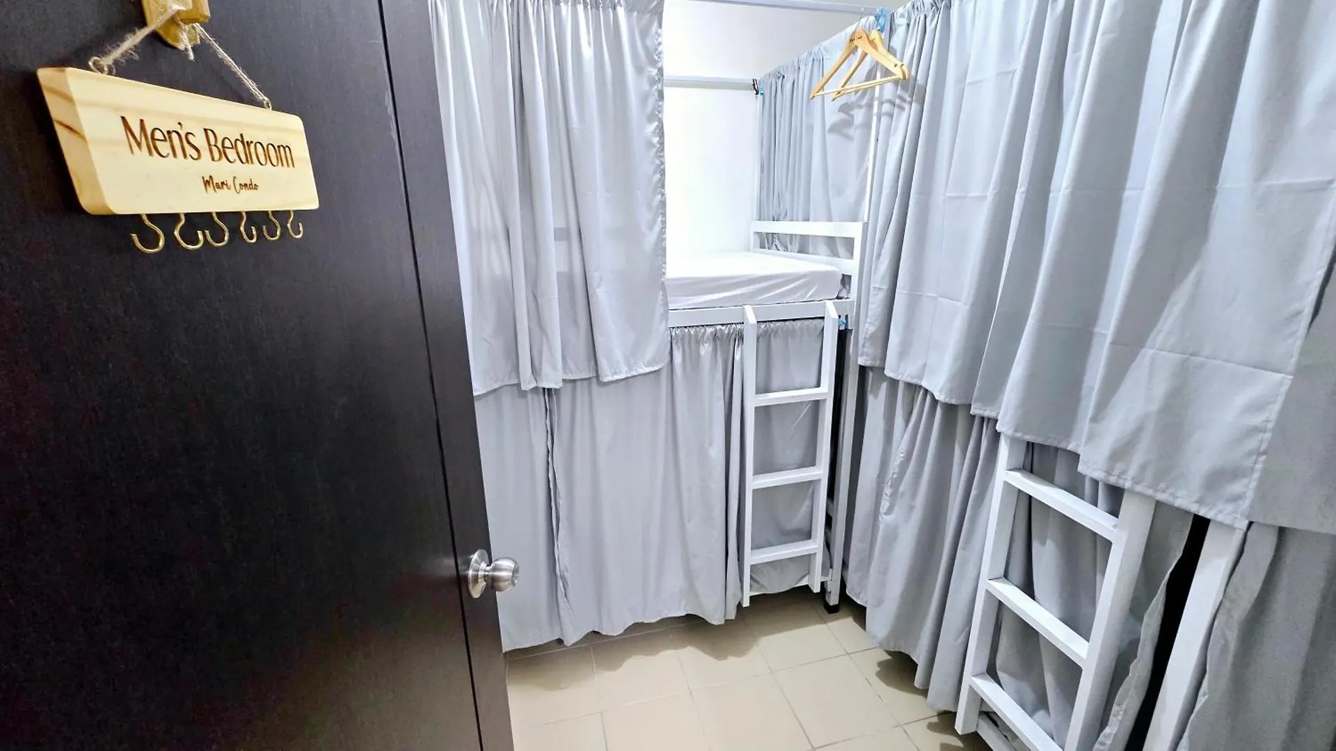 Mari Condo Hostel Manila